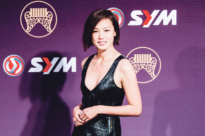 Denise Ho, piosenkarka z Hongkongu, na 25. ceremonii wręczania nagród Golden Melody w Tajpej 28 czerwca 2014 r. (Pochou Chen / The Epoch Times)